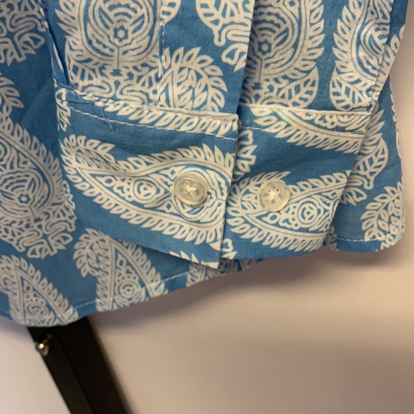 French Curve Button Up Womens Top Size Small Blue/White - Picture 4 of 10